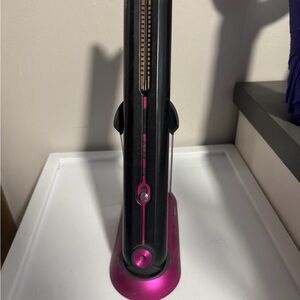 Dyson Straightener